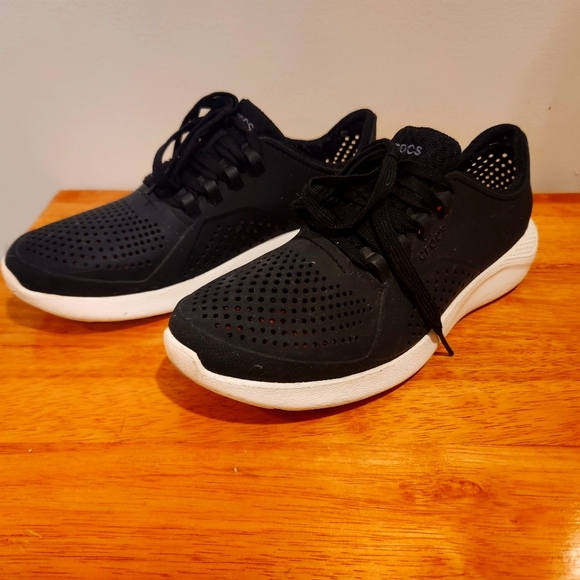 Lite Ride by Crocs Womens Size 9 - Picture 1 of 3